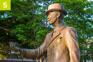 SG Atkins Statue